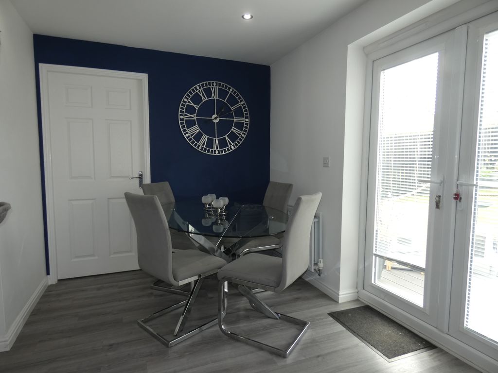 Kitchen/Diner- click for photo gallery